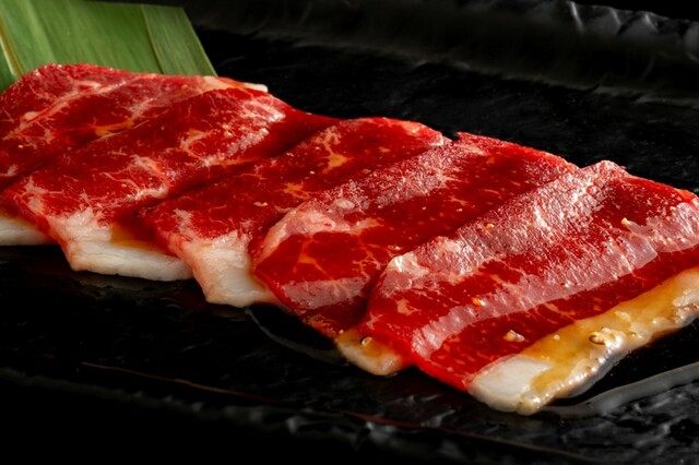 「ハイグレードコースで国産牛など約20品がオーダーで食べ放題!」<期間:2026年7月31日まで>【大トロ、うに、いくら、馬刺し寿司、オーダーメニュー全品が食べ放題!特別価格のスペシャリティコースは7月末まで!】
