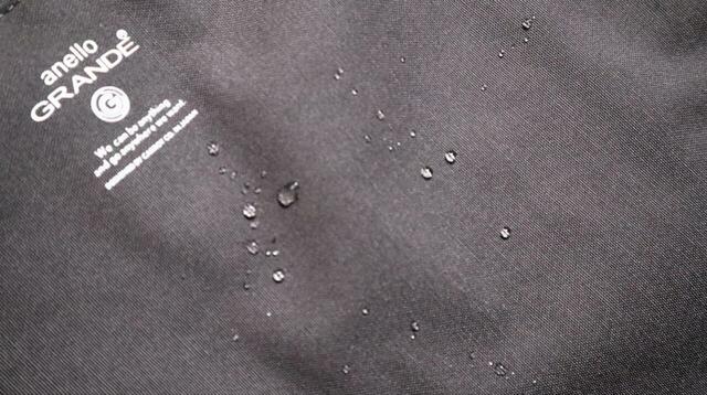 【anello GRANDE（アネロ グランデ） トート型リュック CABIN】生地は強撥水加工！急な雨でも中身が濡れません◎