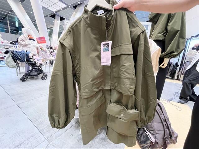 【ワークマン デタッチャブルトレルジャケット】撥水素材なのでアウトドアにも最適♪