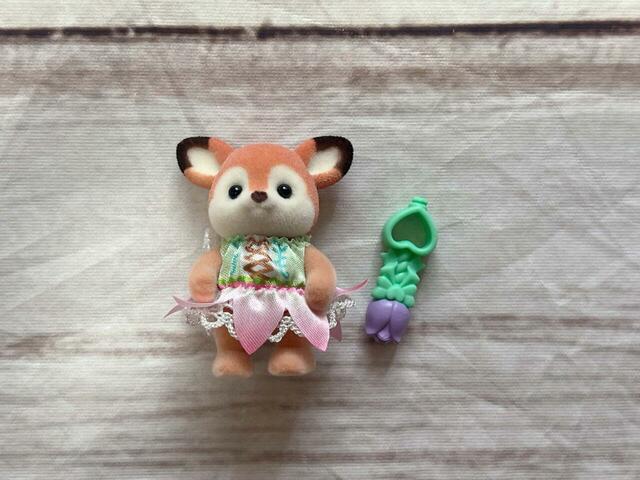 お花畑がテーマの小物はお花のステッキ！