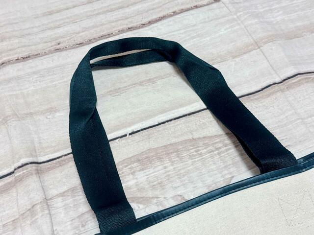 長めの持ち手なので、肩がけもラクラクできます！