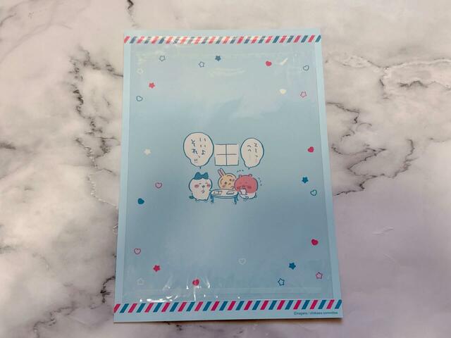 切手シートを取り出すとイラストが登場！！