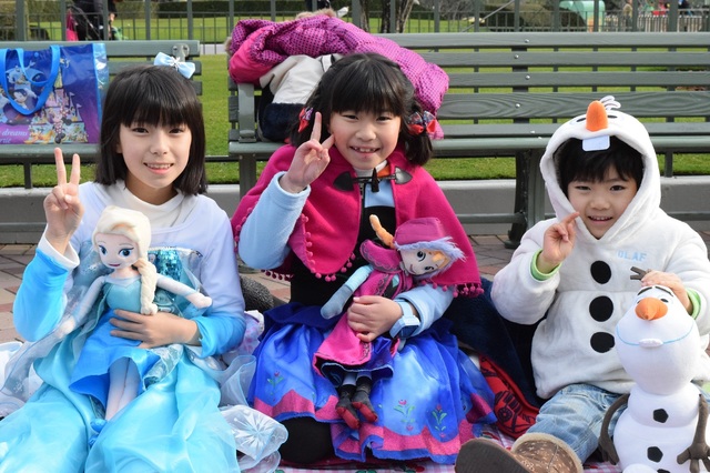 ディズニー・ハロウィーンでも仮装を楽しんだそう。らなちゃん、るなちゃん、れおくん。