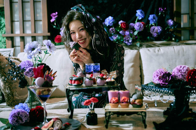 スペシャルデコレーションシート（イメージ）【ファンタジー&ローズ アフタヌーンティー with ANNA SUI】