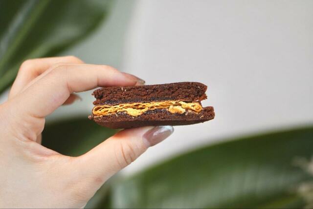 【シャトレーゼ絶品スイーツ5選】しっとりのショコラサンドとサクッとパイと甘酸っぱいあまおう