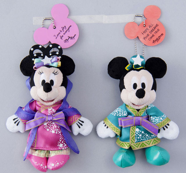 ペアぬいぐるみバッジ 短冊付き（¥2,800）／TDL・TDS共通「ディズニー七夕デイズ」スペシャルグッズ ※2015年6月24日(水)発売