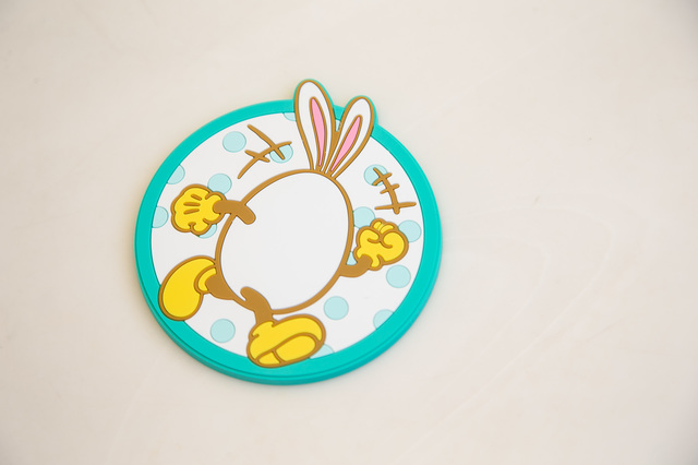 スパークリングドリンク（アップルシロップ＆マスカットゼリー）、スーベニアコースター付き ¥780