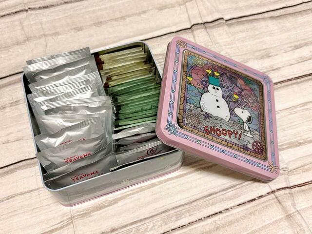 自宅に大量にあるティーパックを整理。開けるたびにテンションが上がりそうなキュートな缶です！