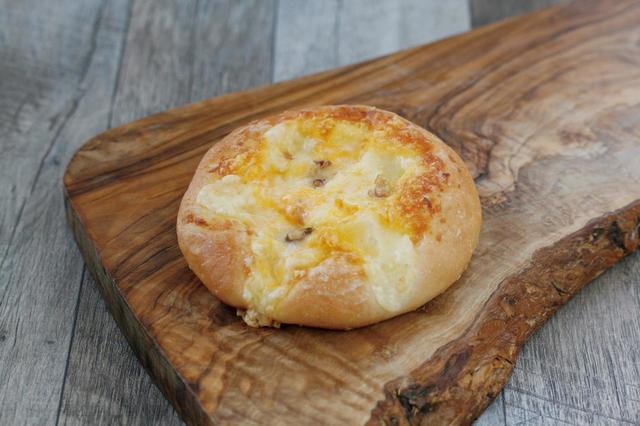 4 種チーズとはちみつ(303 円)