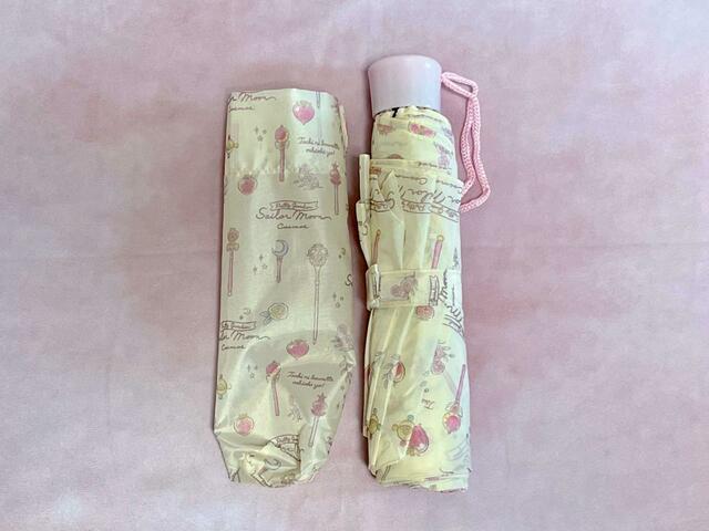 【3COINS×セーラームーン】同柄のケースつき