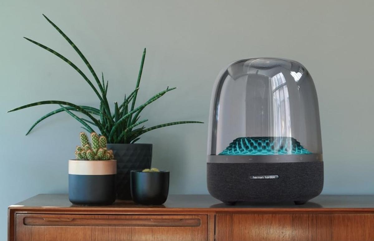 迫力のサウンドと美しく輝くライトが一体に。Harman Kardonの名作