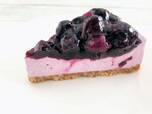 エネルギーは304kcal【スターバックス】ブルーベリーレアチーズケーキ（1ピース）店内飲食価格：495円（税込）