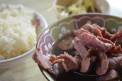 「六千牛肉湯」の牛肉湯とごはん