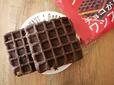 綺麗にチョコがけされたワッフル