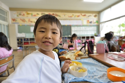 子育て Toshi Low流 何でもいいよ の考え方 鬼弁 強面パンクロッカーの弁当奮闘記 インタビュー 1 3 ハピママ