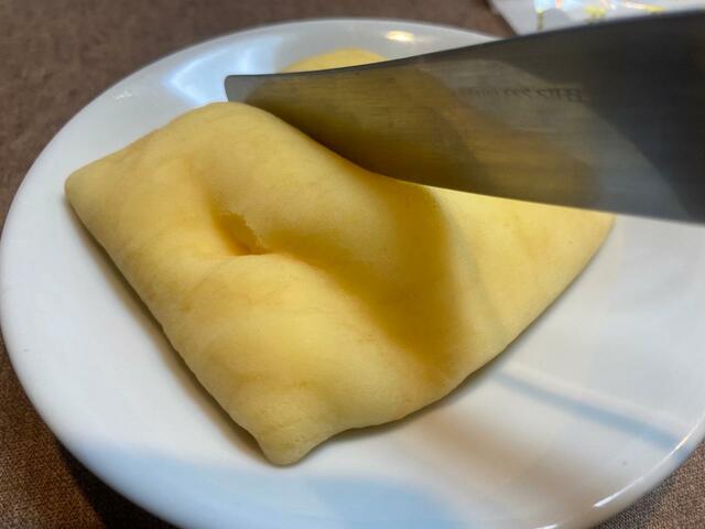 【セブン-イレブン　もっちりクレープカスタード＆ホイップ】皮のむちっと感がたまらない