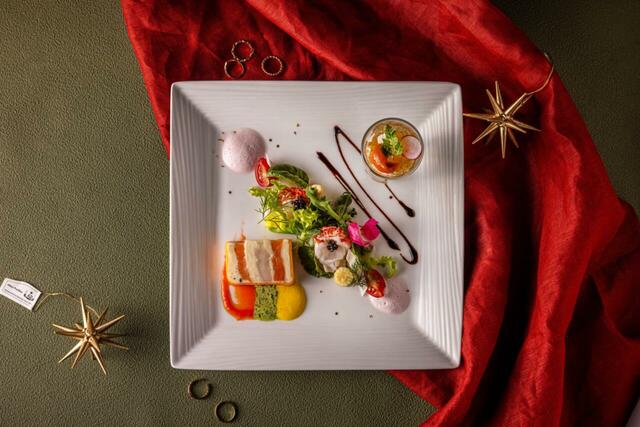 「クリスマスディナーブッフェ オードブル」＜期間：2025年12月20日～25日＞【【新宿プリンスホテル】とろ〜り13種のチーズで冬の美食体験「ディナーブッフェ ビストロ×とろけるチーズ」開催】
