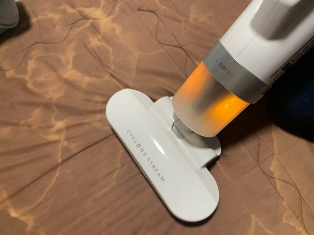 【アイリスオーヤマ 布団クリーナー】乾燥機のダニモードのあと、布団クリーナーで掃除すれば快適！