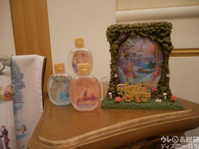 「ファンタジースプリングス」の壮大な美しい世界観をテーマにしたグッズ｜販売店舗：東京ディズニーシー「エンポーリオ」｜発売日：2024年5月28日（火）