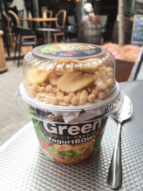 トップカップ グリーンヨーグルトボウル １９８円（日本ルナ）