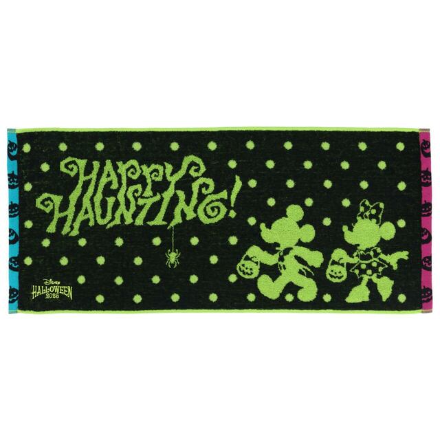 フェイスタオル 2,000円｜東京ディズニーリゾート「ディズニー・ハロウィーン」スペシャルグッズ｜販売店舗：東京ディズニーランド「ディズニー＆カンパニー」、東京ディズニーシー「エンポーリオ」｜発売日：2025年9月16日（火）