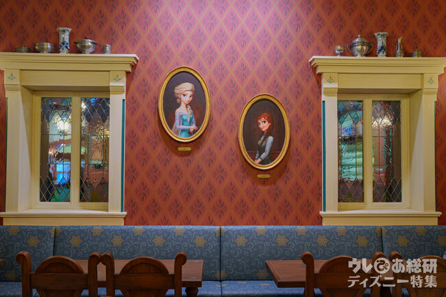 フローズンキングダム内のレストラン　アレンデール・ロイヤルバンケット　内装