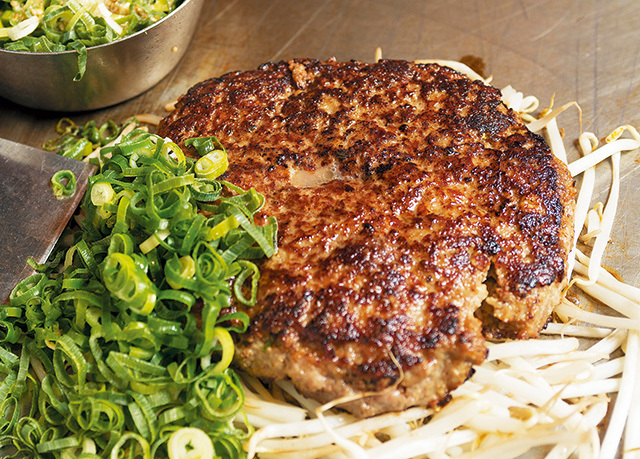 葱塩ハンバーグ＆鉄板焼き 200℃（大阪／平野）　200℃合挽きハンバーグ（500g） 1500円