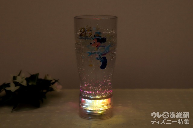 スーベニアタンブラー プラス ¥900|暗闇で光らせるのも良い