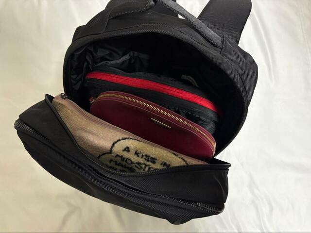【FOUND GOOD ビジネススクエアリュック】先ほどの荷物を入れても少し余裕あり。旅行にも使えます◎