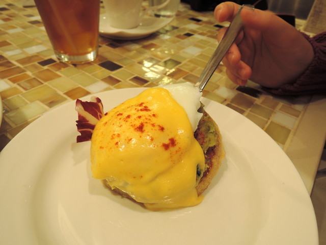 Cinnamon’s Restaurant（シナモンズレストラン）　「エッグベネディクト」