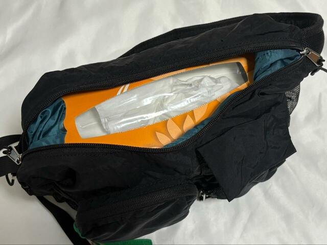 【niko and ... オリジナルライトパッカブルマルチショルダーバッグ】一般的なボックスティッシュなら3箱ぴったり入るサイズ感です◎