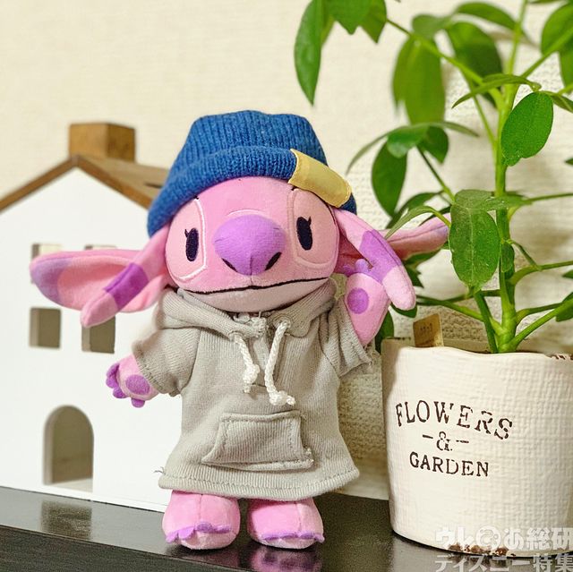 （着用）nuiMOs専用コスチューム パーカーワンピース&ニット帽  1,296円/発売中 