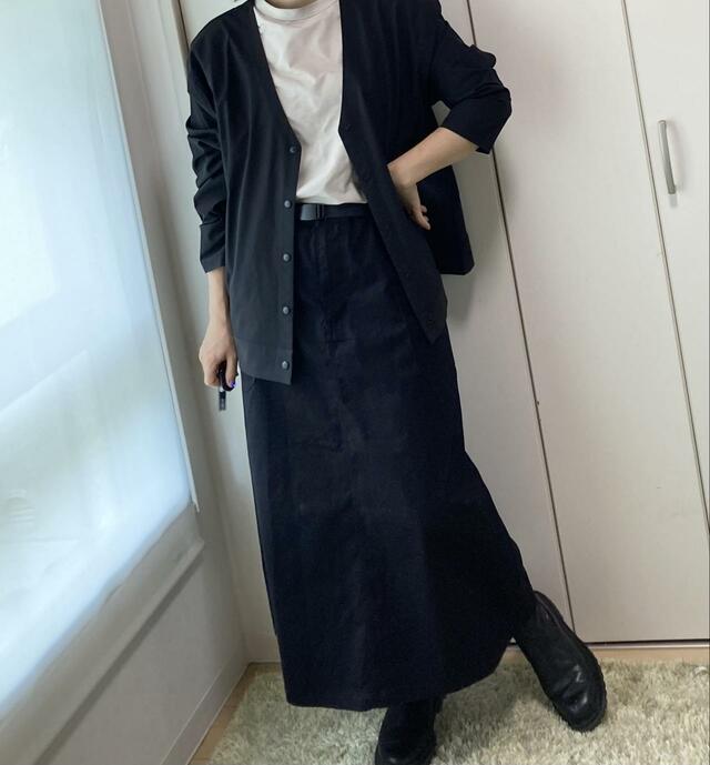 【ワークマン レディース ハイストレッチUVカーディガン】羽織って、袖まくりをしたゆるっとスタイル