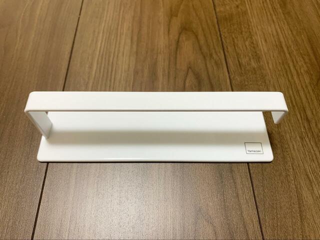 【tower マグネット バスルーム タオルハンガー】シンプルな見た目のタオルハンガー