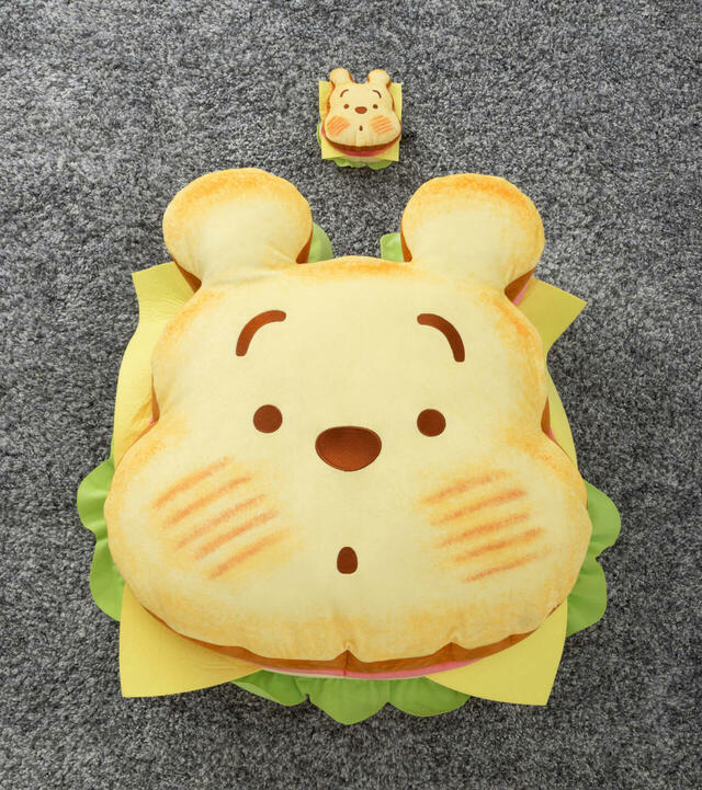 ディズニーキャラクター Nuiパン すごく大きなサンドウィッチクッション プー 