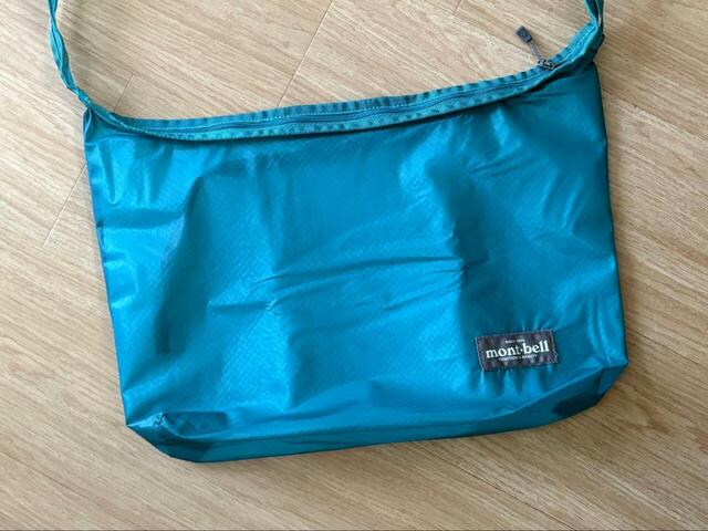 【mont-bell　U.L.MONO ショルダー L】カラーはブラック、パープル、ダークグリーン、オレンジ、ターコイズの5展開。こちらはターコイズです