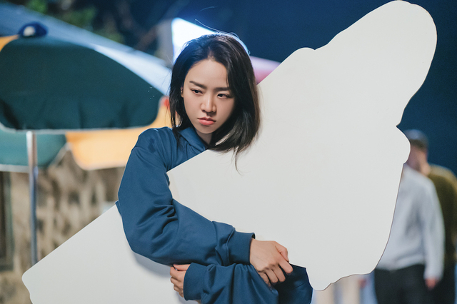 Netflixシリーズ『サムダルリへようこそ』独占配信中