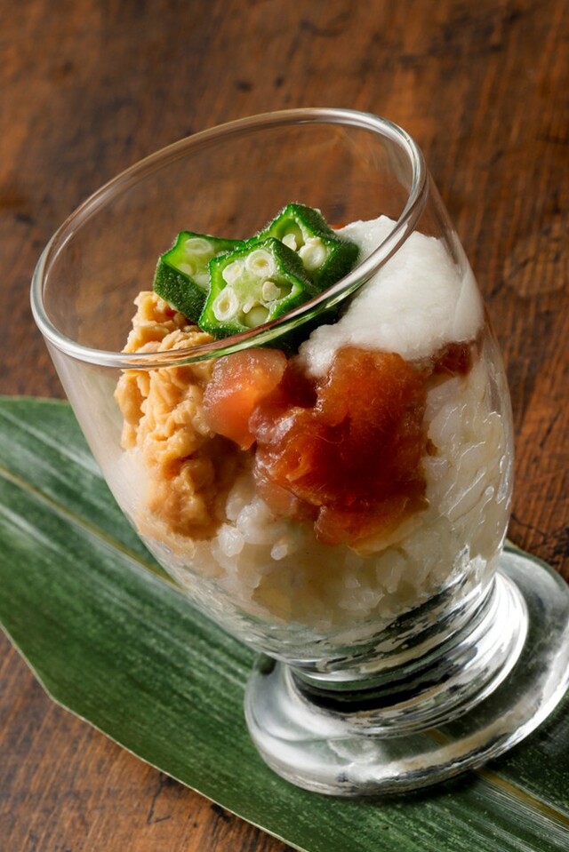 PREMIUM BUFFET店舗限定「だししゃりやまかけマグロパフェ」(ディナー&土日祝ランチ限定)【年末年始のすたみな太郎】