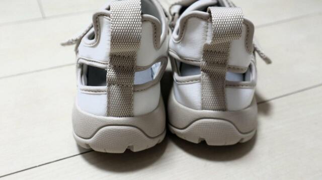【無印良品 スニーカーサンダル】かかとを踏んづけてもへたらないのも嬉しいポイント！