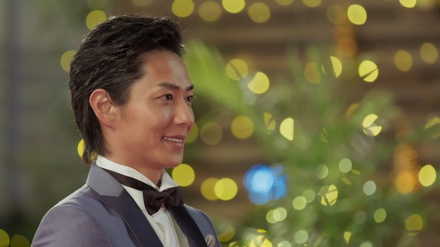 3代目バチェラーの友永真也さん。果たして20人の女性から誰を選ぶのか？