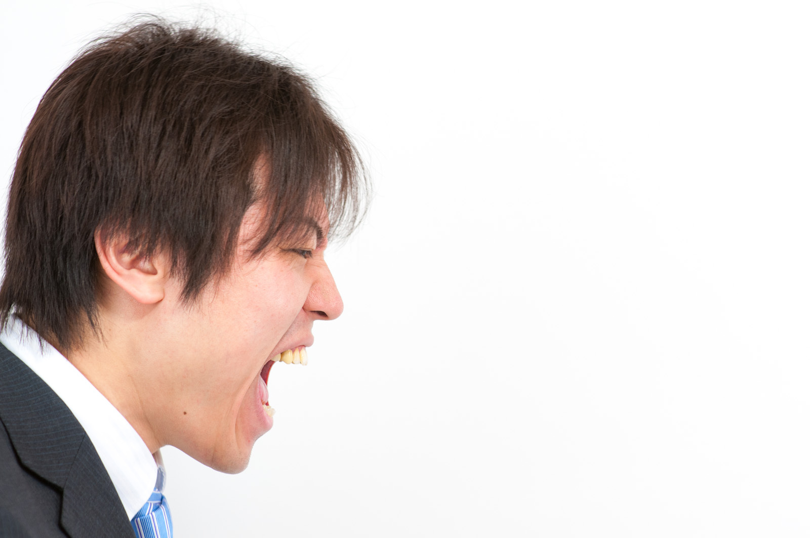 【仕事】自分の感情を「上手く説明できない」人が増えている! “キレる”上司・部下のベストな対処法(1/2) - ウレぴあ総研