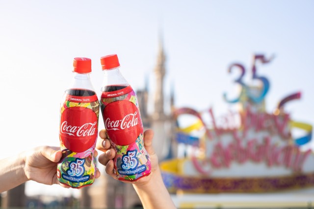 TDR35周年】ディズニー×コカコーラ TDR35周年限定ボトル&グッズが発売