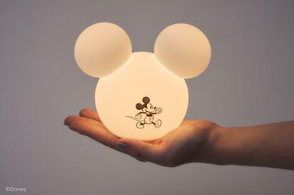 ミッキーハンド ルームライト ランプ 公式】ディズニーストア.jp