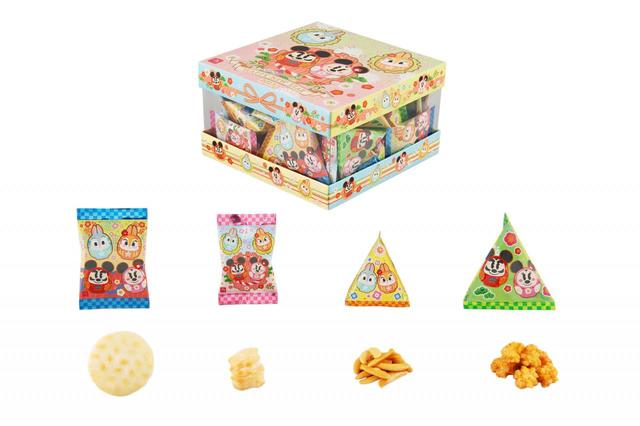 おせんべい 1,100円｜内容量：147g、標準42袋（白えび柿の種：標準14袋、しお：標準14袋、梅あられ：標準10袋、あげあられ：標準4袋）｜東京ディズニーリゾート お正月グッズ2023｜販売店舗：東京ディズニーランド「ディズニー＆カンパニー」、東京ディズニーシー「ヴァレンティーナズ・スウィート」｜発売日：2022年12月1日（木）