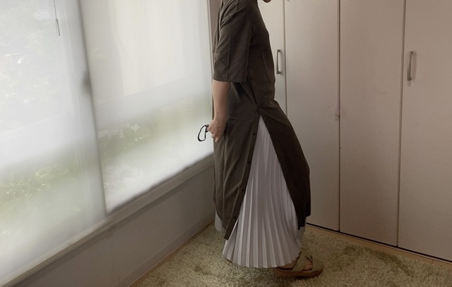 【UNIQLO U クレープコットンスナップワンピース（半袖）】立体感と動きが出る柔らかい素材感