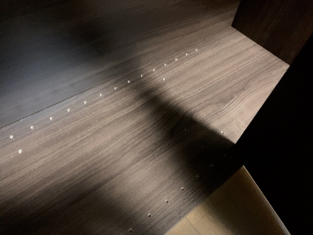 【カインズ カラーボックス 可動棚収納ボックス 3段】ドライバーを使えばあっという間にできます