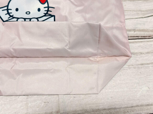 マチがたっぷりあるので収納力抜群!