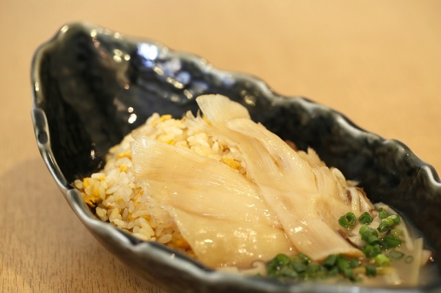 フカヒレ餡かけチャーハン