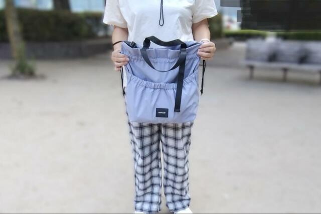 【BAYFLOW　3WAY撥水アジャスタートート】サイズは約高さ35×幅30×マチ15cm。カラーはアイボリー、ブラック、ブルーグレーがあります