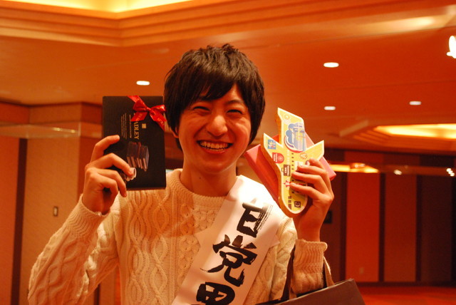 『甘党男子』イベント／スイーツスマイルコンテスト・グランプリは長谷部 裕也さん